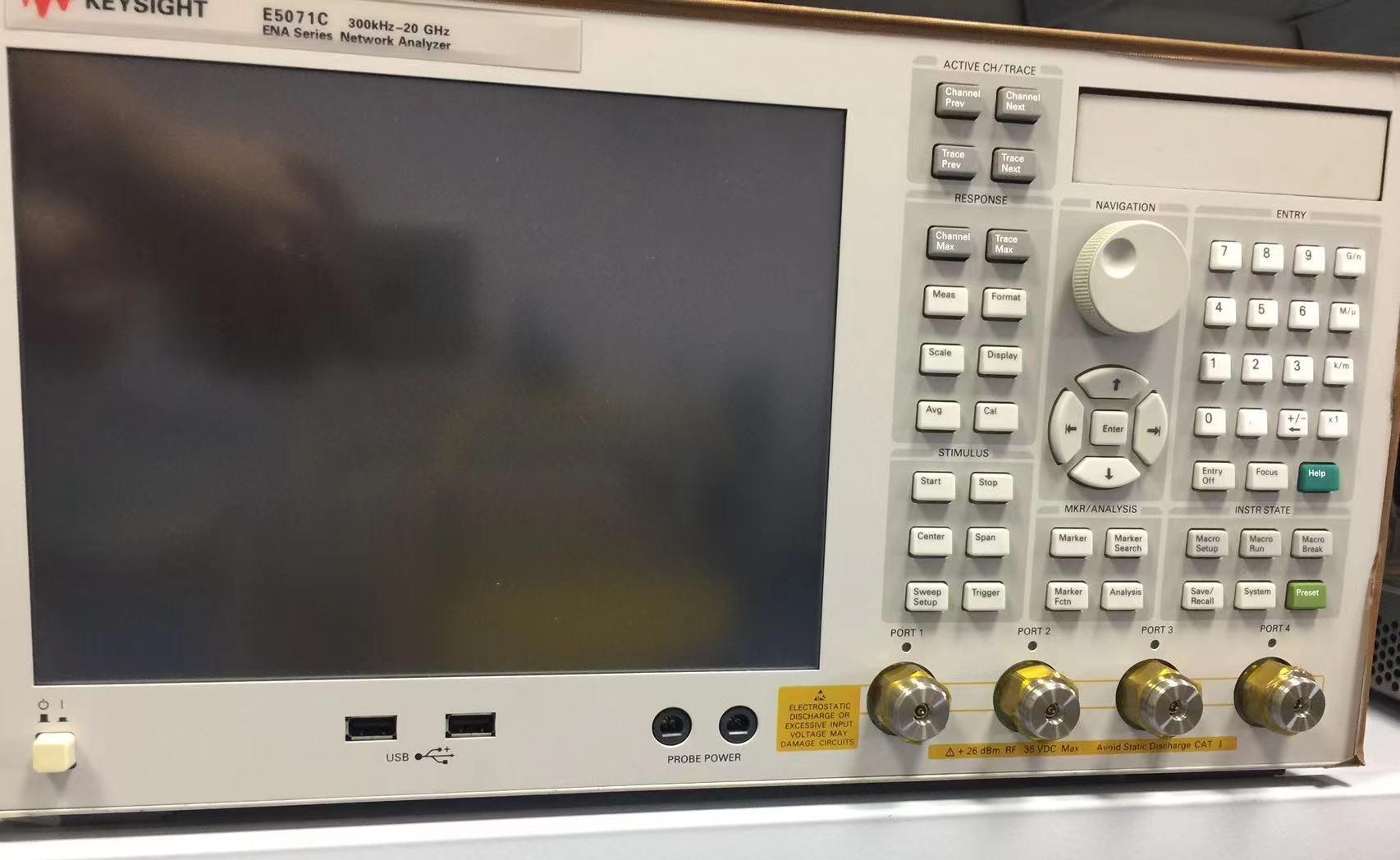 634f6d52a22b1.jpg 網分E5071C 4K5.jpg